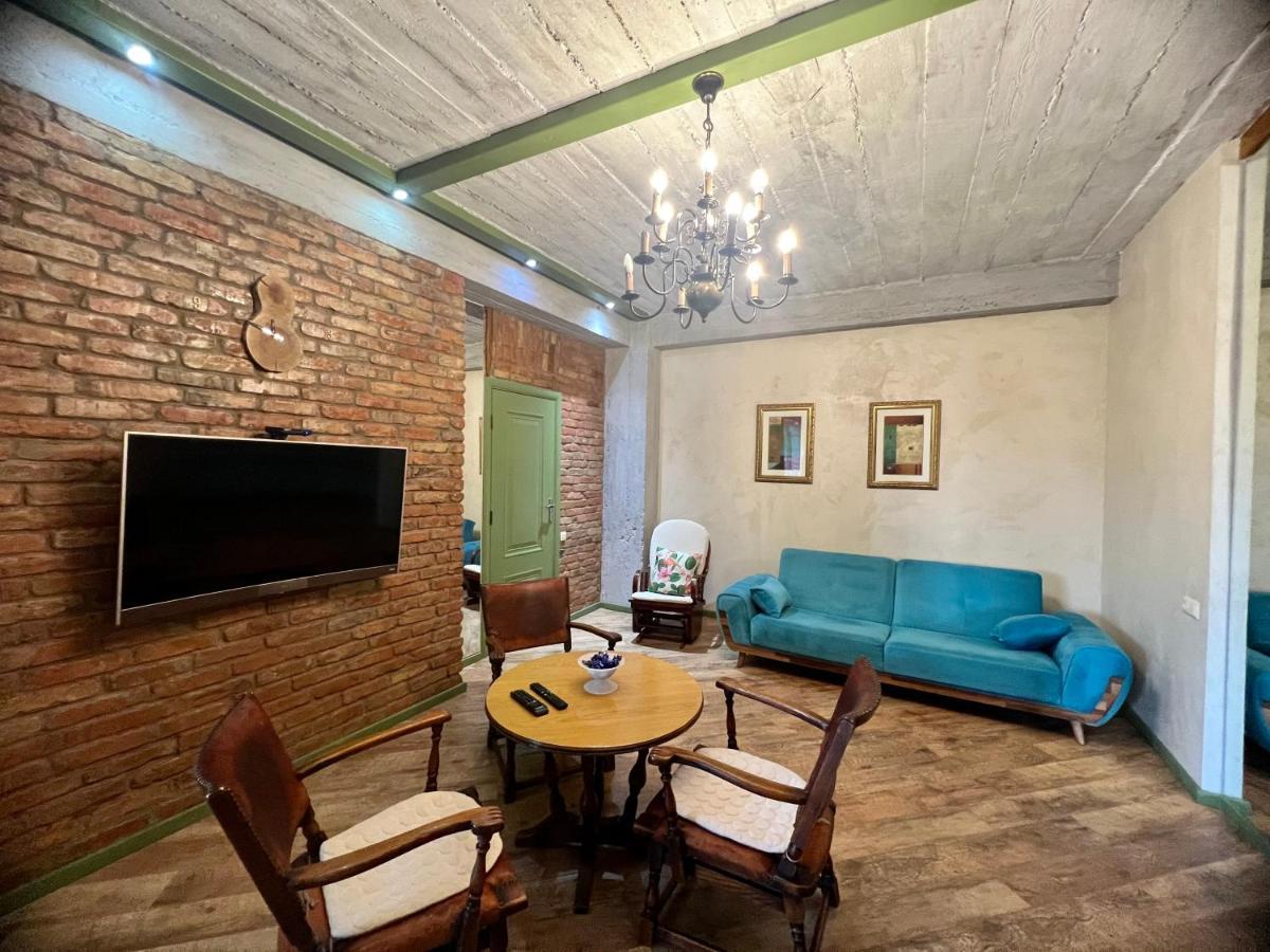 T2&T3 Apartments Levanto 트빌리시 외부 사진