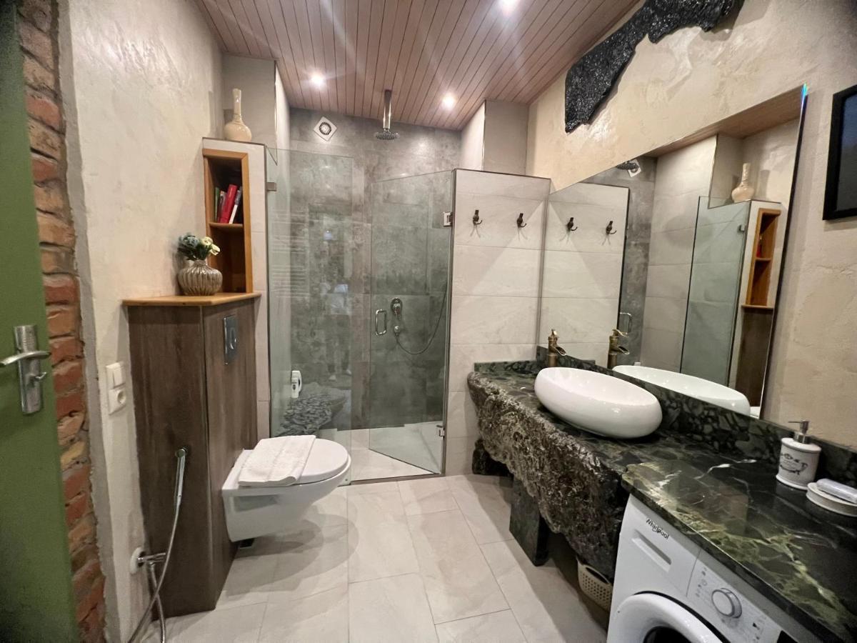 T2&T3 Apartments Levanto 트빌리시 외부 사진